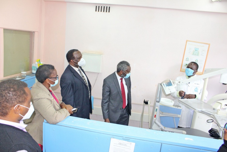 UoN Vice Chancellor Prof. Stephen Kiama tours the School of Dental Sciences.