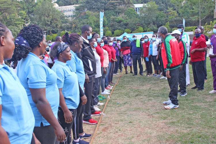 Vice Chancellor Prof. Stephen Kiama flags off tug of war.