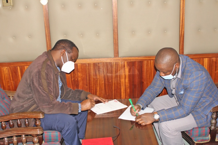 Christian Aid donates vehicle to Faculty of Health Sciences.