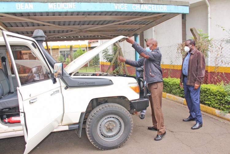 Christian Aid donates vehicle to Faculty of Health Sciences.