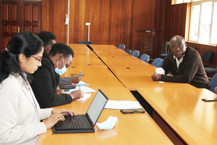 DEAN HOSTS PROF. ACHUTHAN FROM AMRITA UNIVERSITY