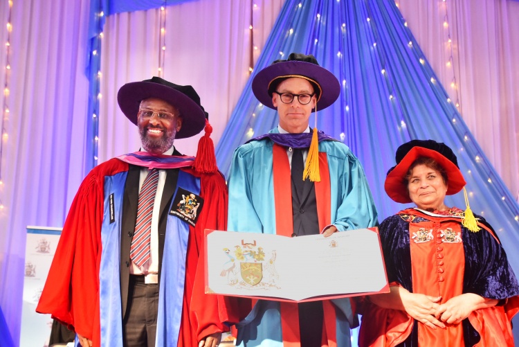 Prof. Verkooijen receiving Honoris Causa