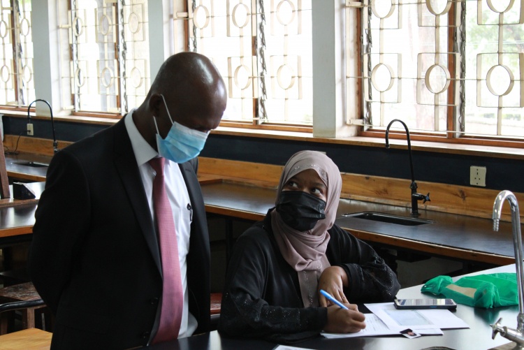 Faculty Dean's visit during admissions 