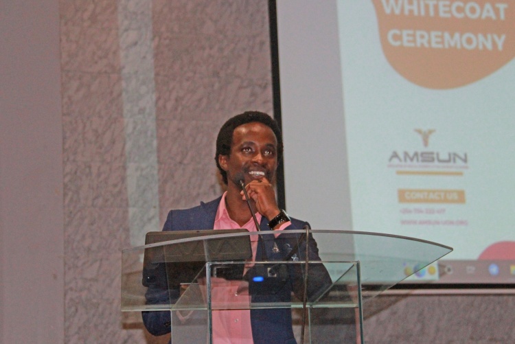 Outgoing Student leader adressig te freshmen