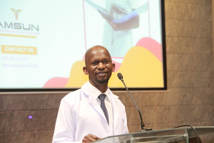 Faculty Dean addressing the new students 