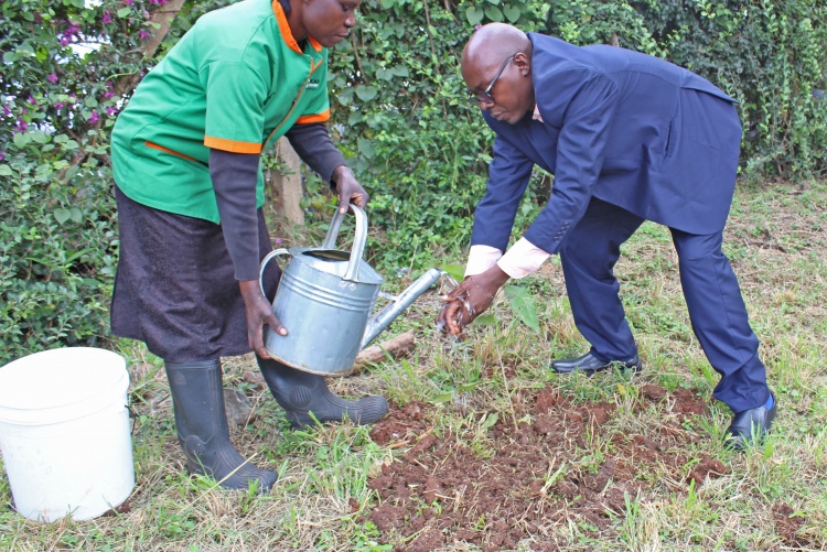 FHS Staff and Students Tree Planting Exercise 