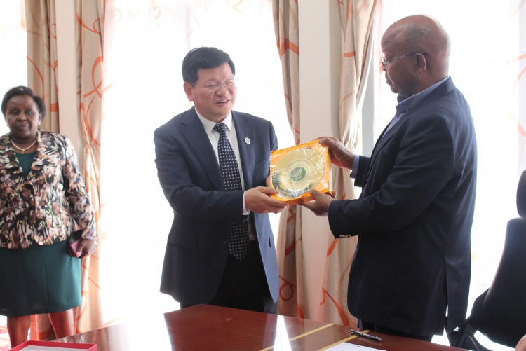 A visit from Anhui Medical University