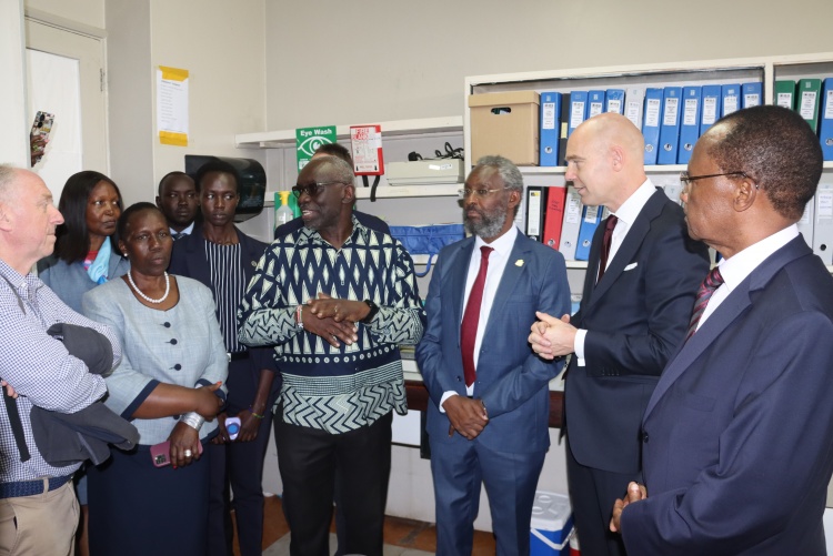 NEW CHANCELLOR'S VISIT 