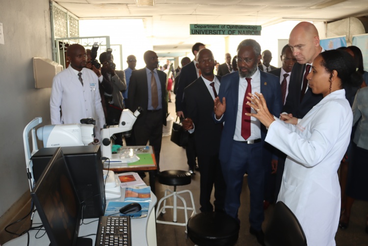 NEW CHANCELLOR'S VISIT 