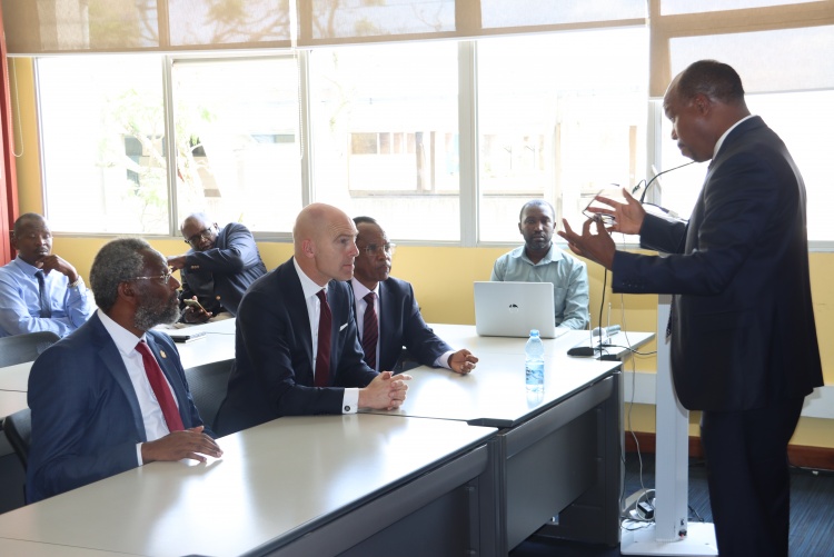 NEW CHANCELLOR'S VISIT 