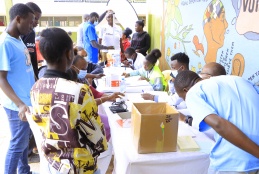 Kibra residents being attended to during a free medical camp hosted by the School of Pharmacy to mark 50 years.